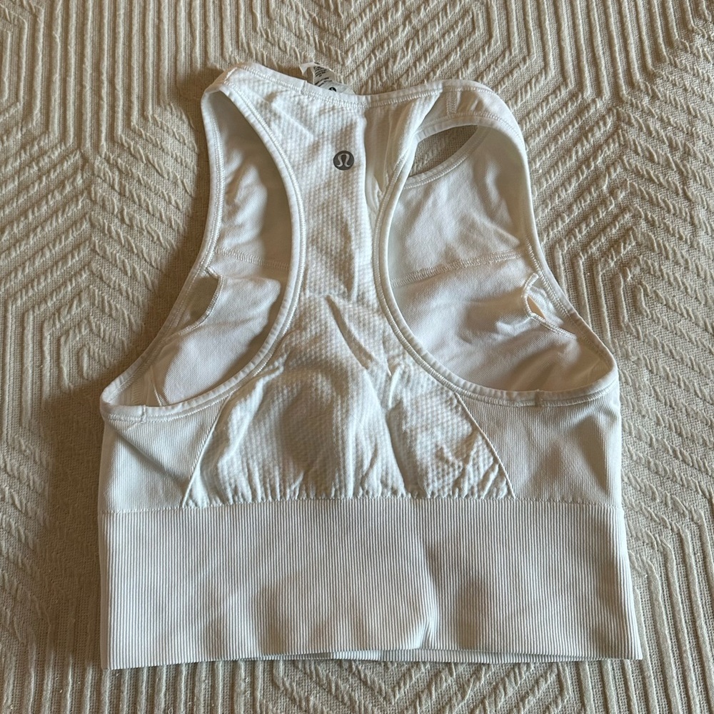 Lululemon ebb to train sports bra